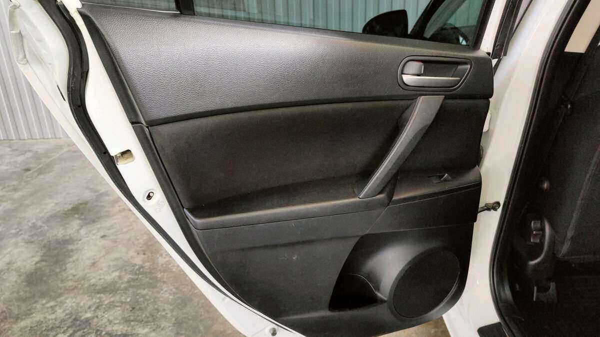 Mazda 3 б/у, 2012, Автоматическая. Фото: #12