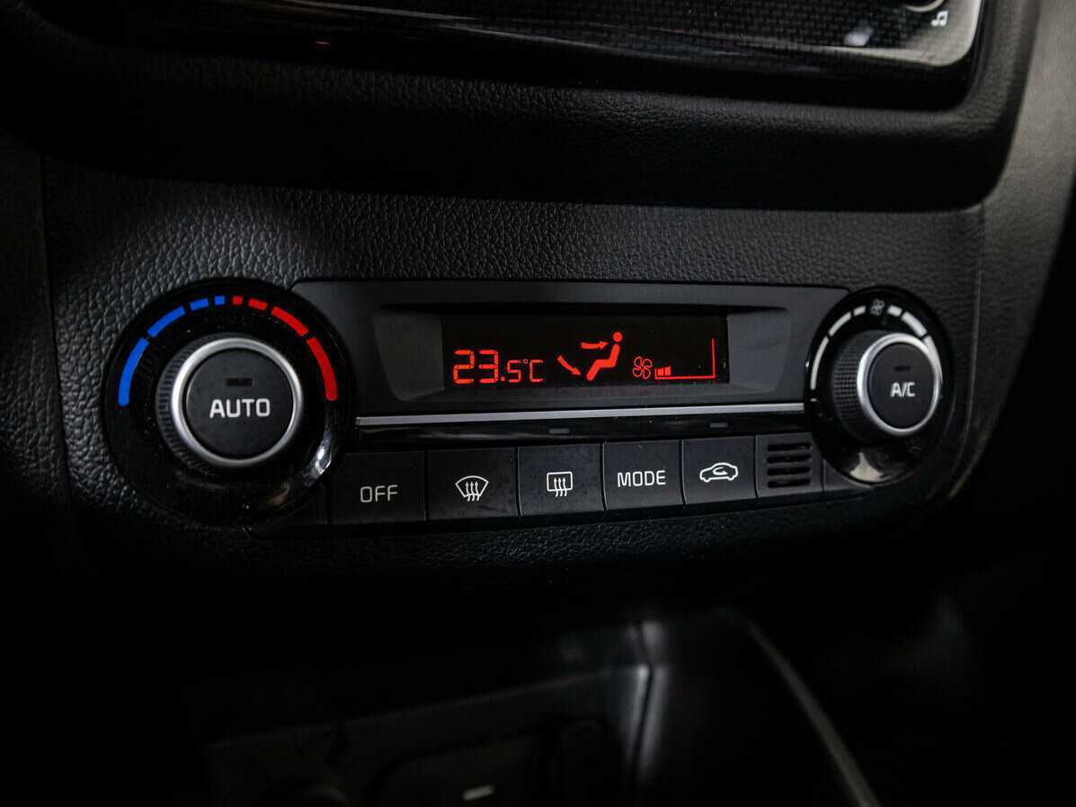 Kia Rio б/у, 2015, Автоматическая. Фото: #14