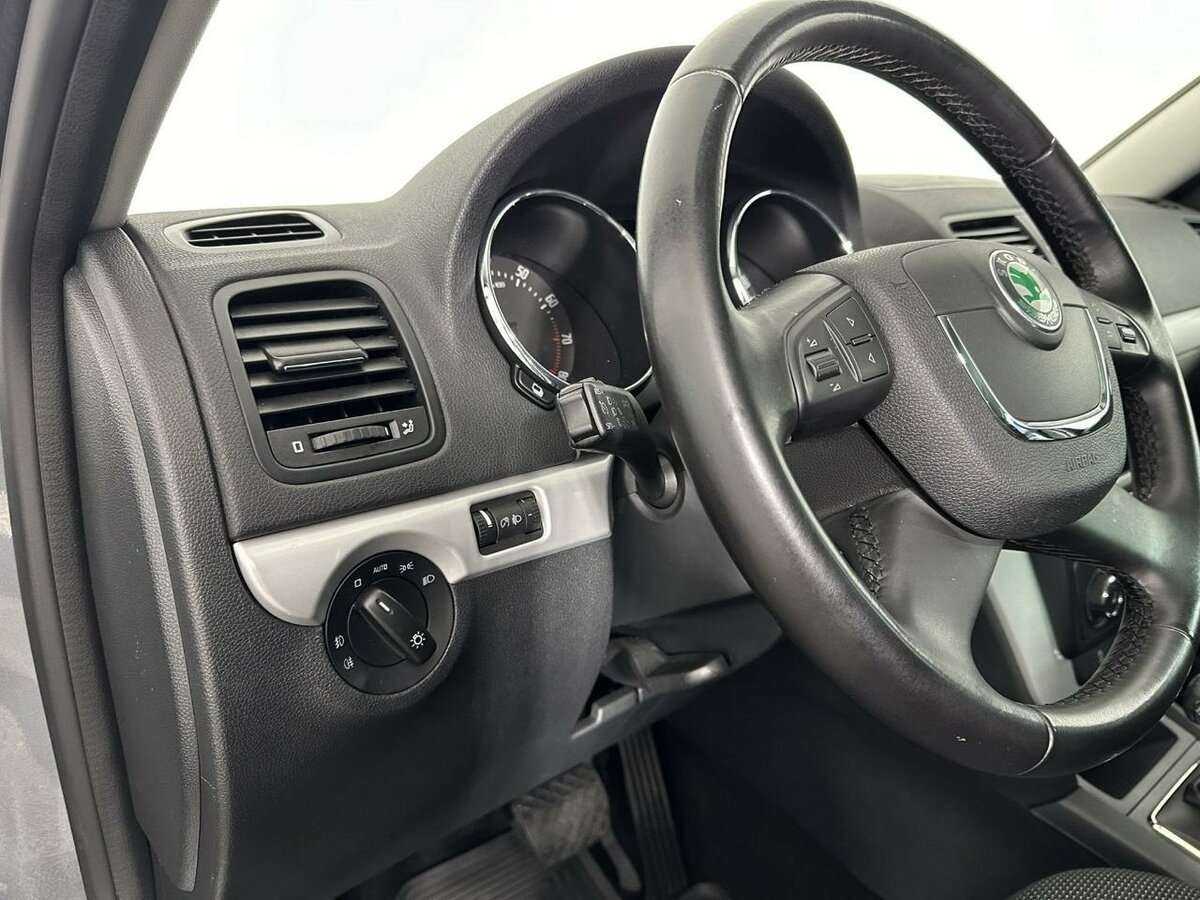 Skoda Yeti б/у, 2012, Роботизированная. Фото: #8