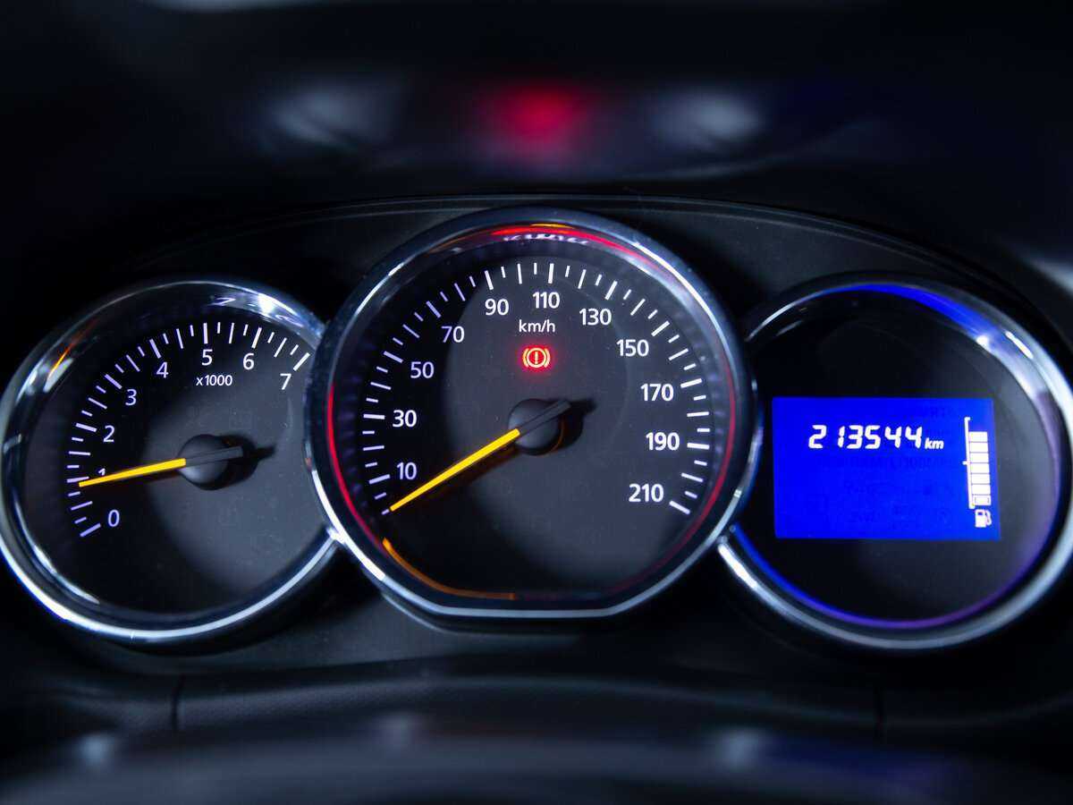 Renault Duster б/у, 2017, Механическая. Фото: #13