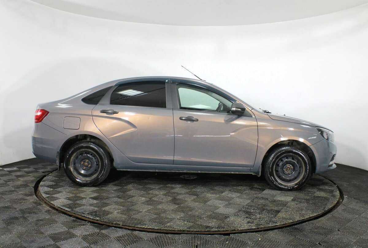 Lada (ВАЗ) Vesta б/у, 2017, Механическая. Фото: #3