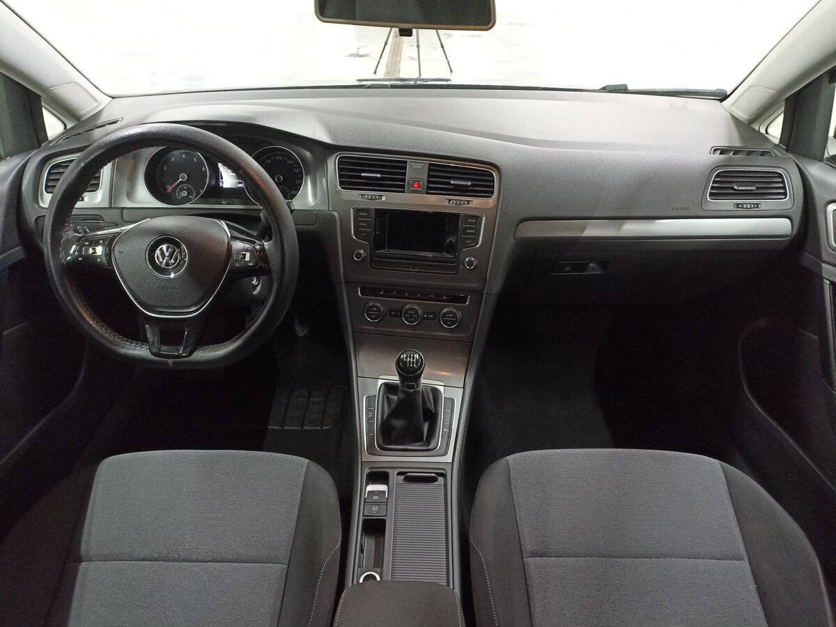 Volkswagen Golf б/у, 2013, Механическая. Фото: #13
