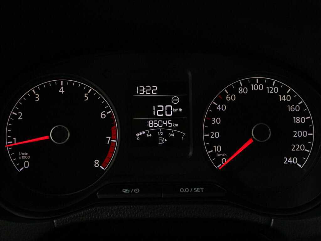 Volkswagen Polo б/у, 2016, Механическая. Фото: #11