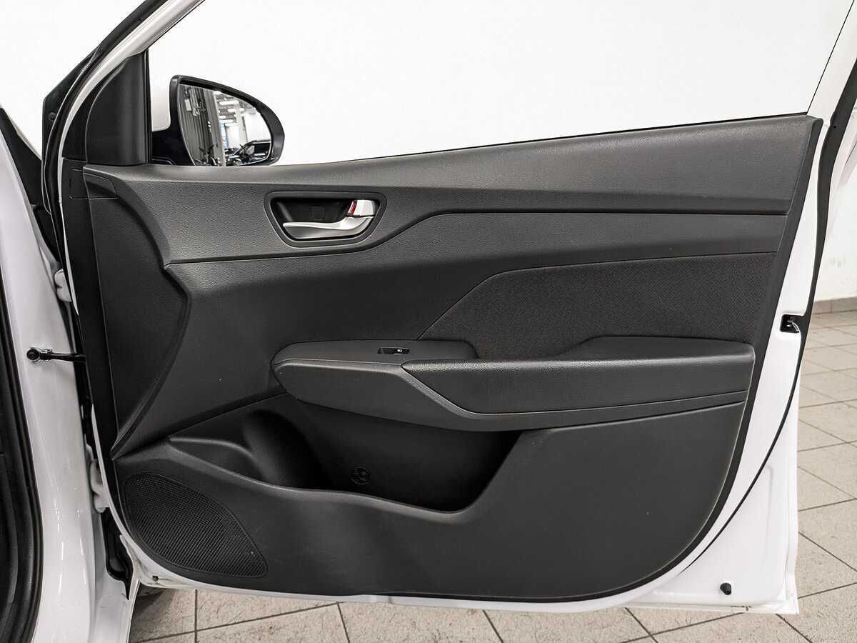 Hyundai Solaris б/у, 2021, Автоматическая. Фото: #22