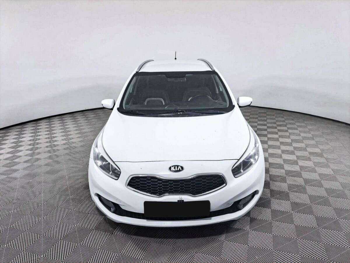 Kia Ceed б/у, 2012, Автоматическая. Фото: #1
