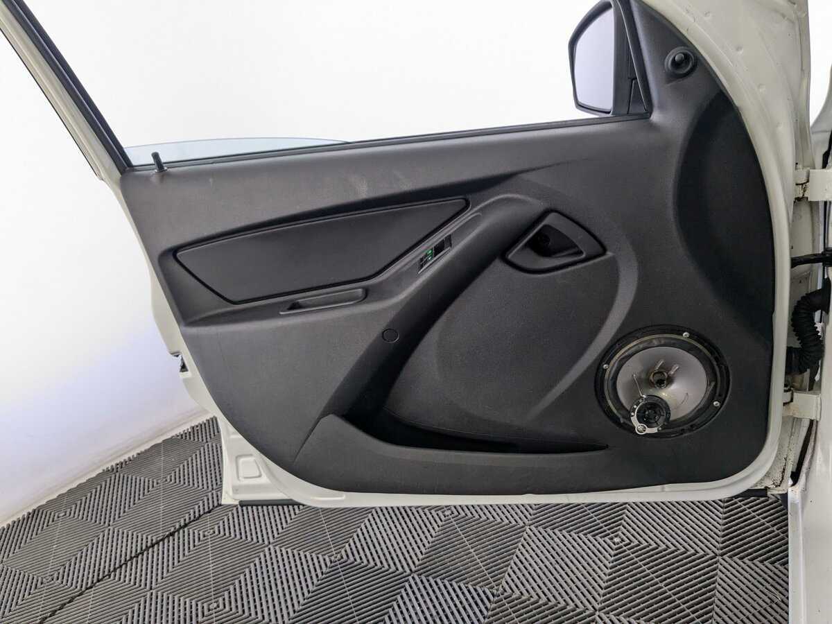 Lada (ВАЗ) Granta б/у, 2021, Механическая. Фото: #12