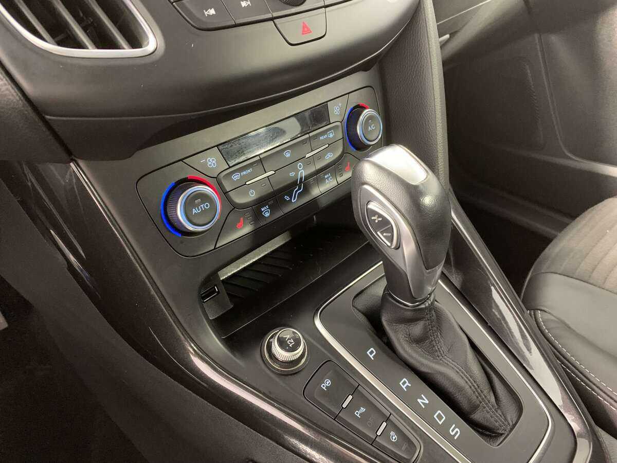 Ford Focus б/у, 2017, Автоматическая. Фото: #14