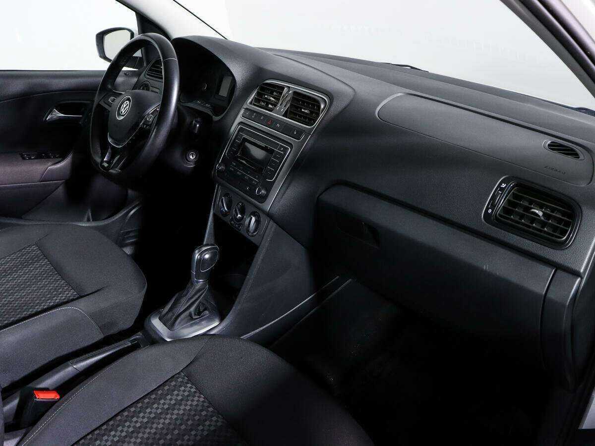 Volkswagen Polo б/у, 2019, Автоматическая. Фото: #7