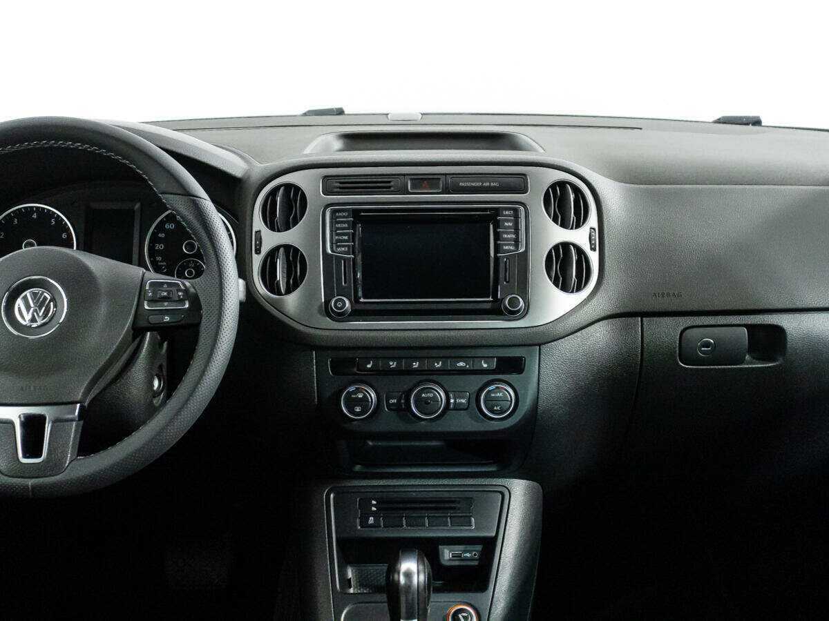 Volkswagen Tiguan б/у, 2015, Автоматическая. Фото: #12