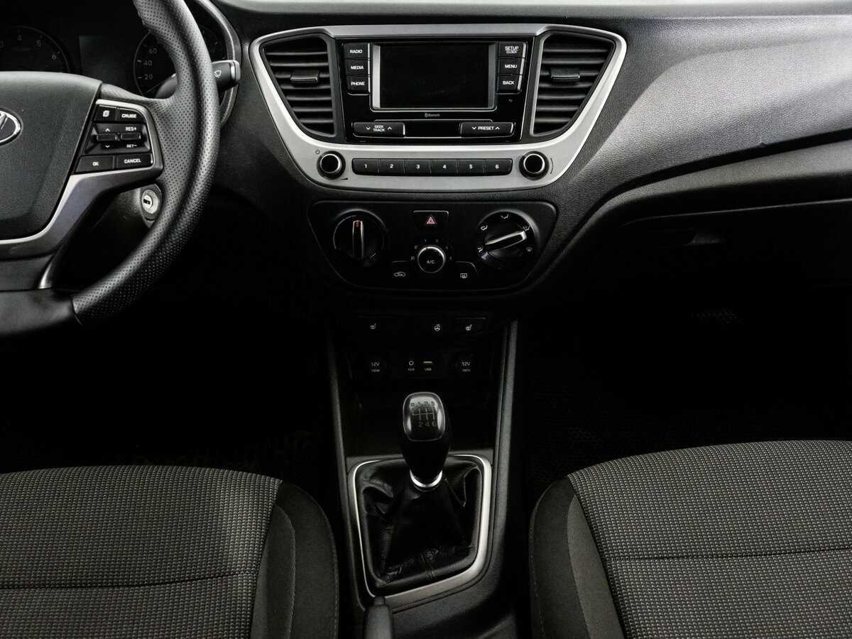 Hyundai Solaris б/у, 2018, Механическая. Фото: #10