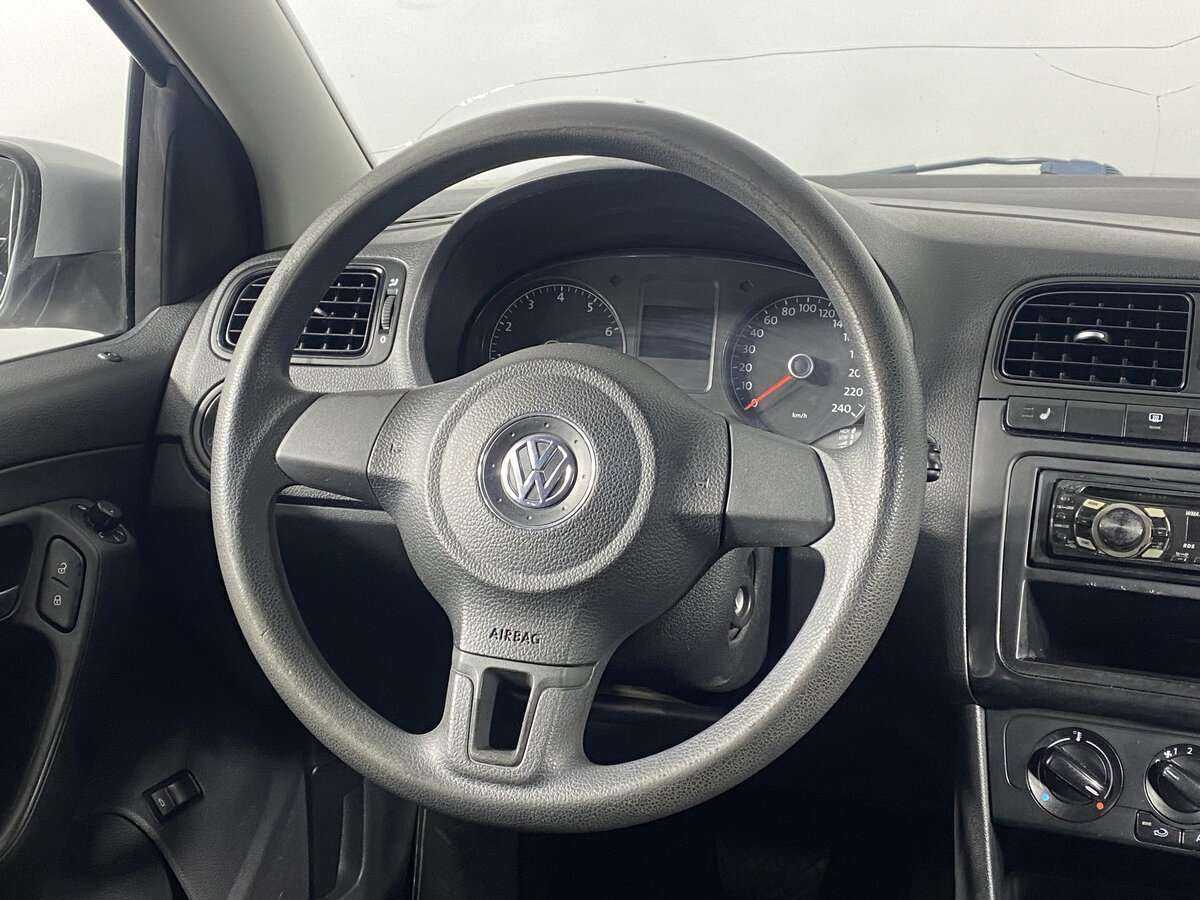 Volkswagen Polo б/у, 2012, Автоматическая. Фото: #11