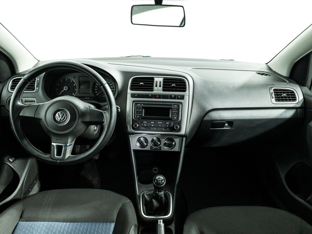 Volkswagen Polo б/у, 2013, Механическая. Фото: #12
