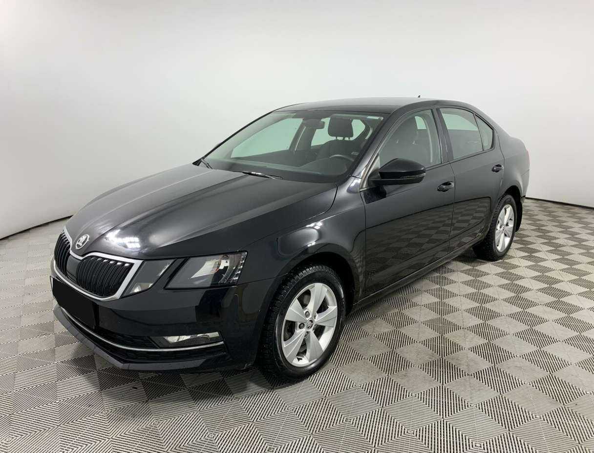 Skoda Octavia б/у, 2018, Роботизированная. Посмотреть фото