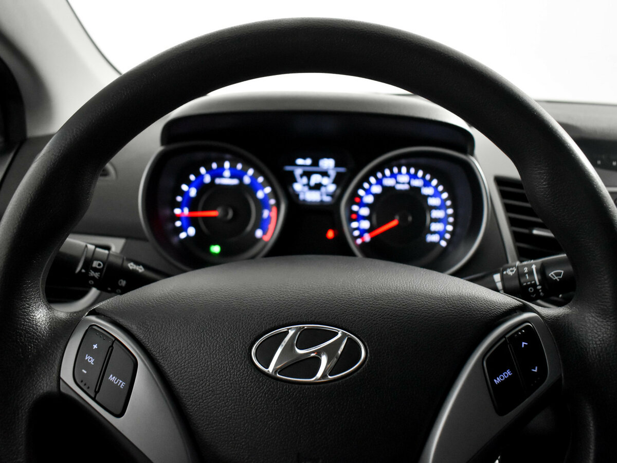 Hyundai Elantra б/у, 2015, Автоматическая. Фото: #15