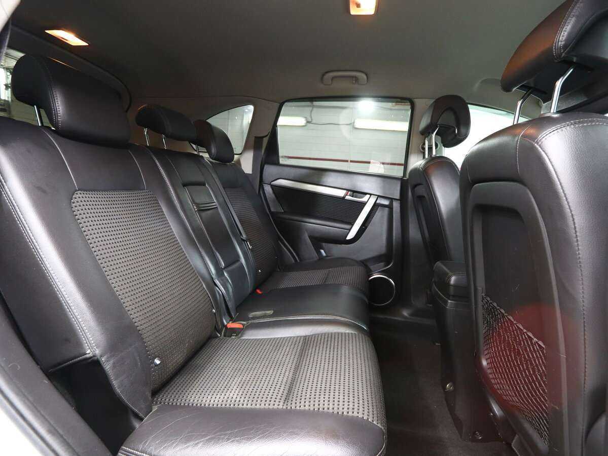 Chevrolet Captiva б/у, 2012, Автоматическая. Фото: #15