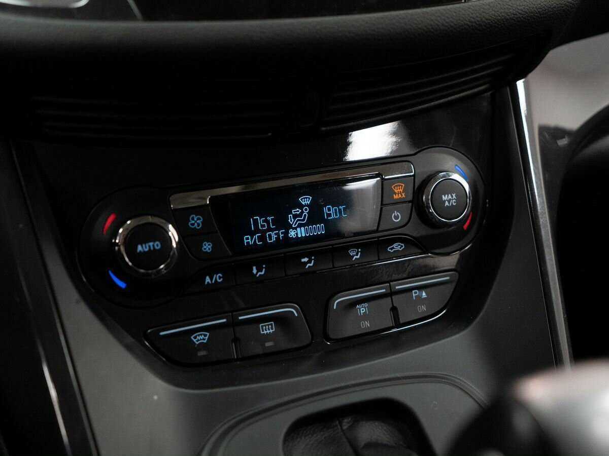 Ford Kuga б/у, 2016, Автоматическая. Фото: #12