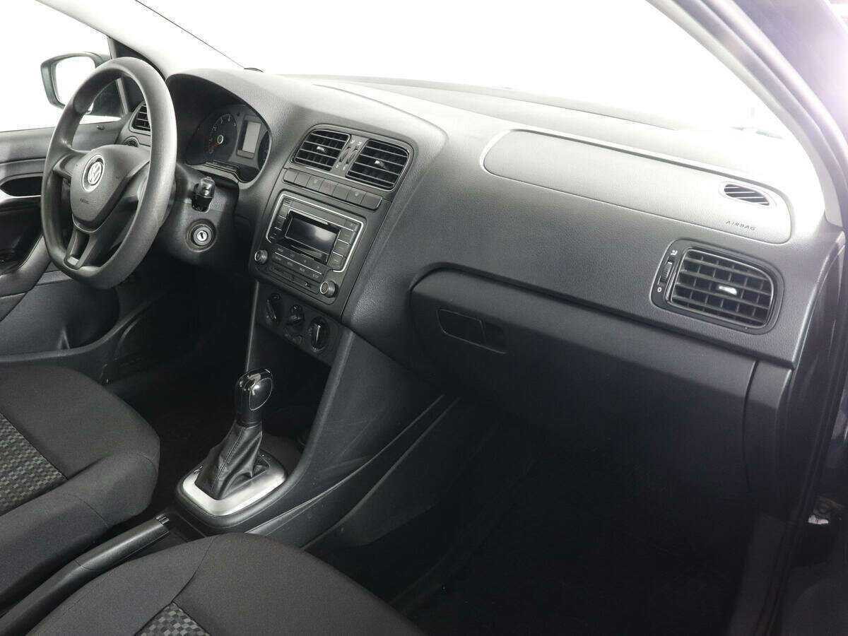 Volkswagen Polo б/у, 2017, Автоматическая. Фото: #9