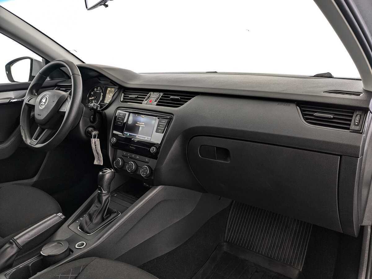 Skoda Octavia б/у, 2017, Автоматическая. Фото: #8