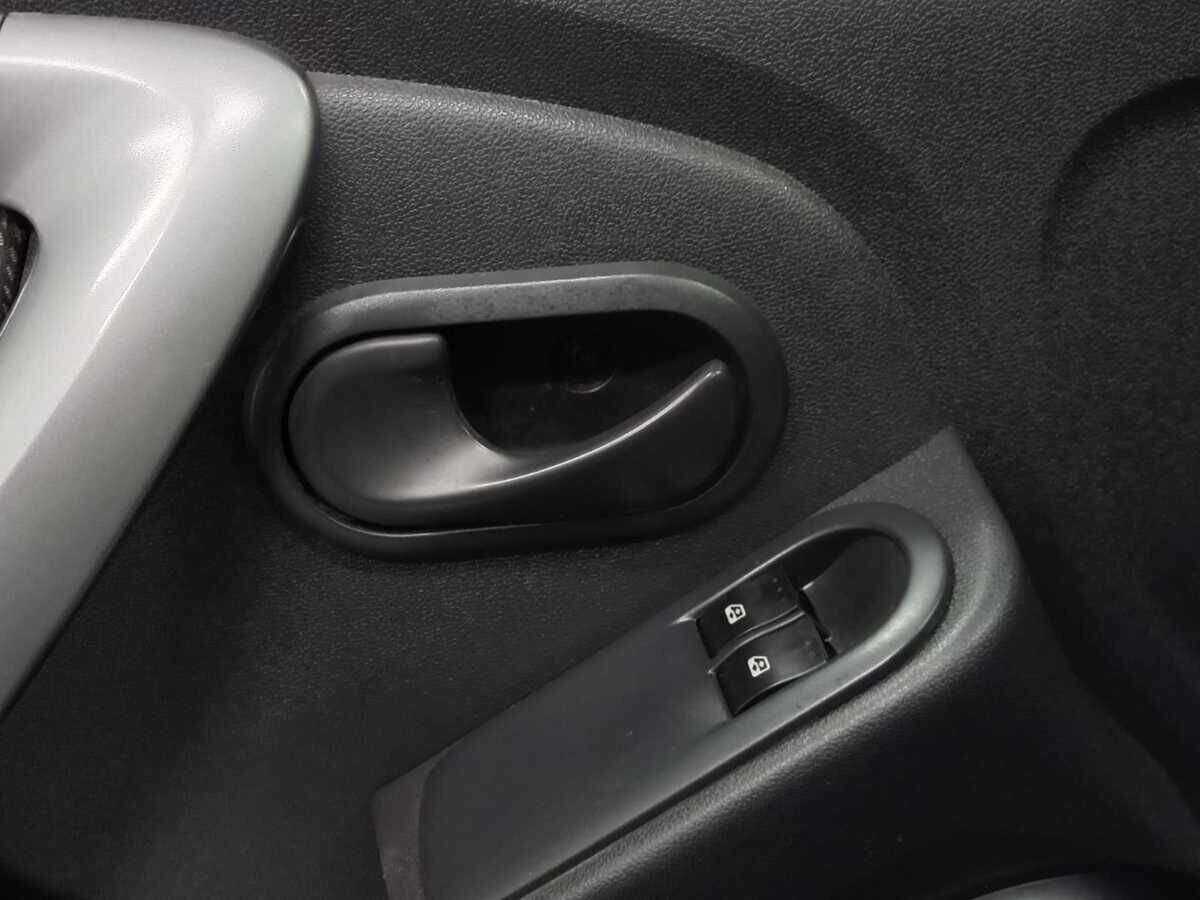 Renault Duster б/у, 2013, Механическая. Фото: #13