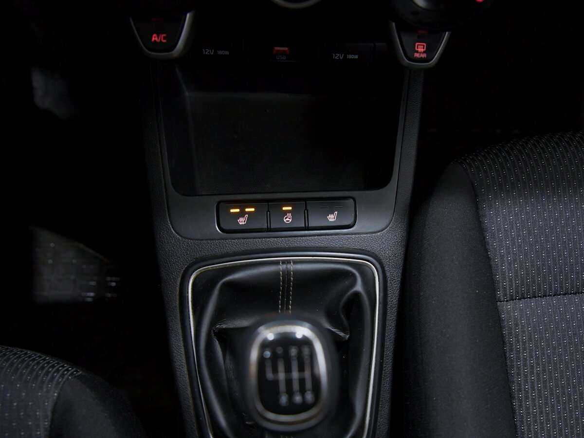 Kia Rio б/у, 2020, Механическая. Фото: #8