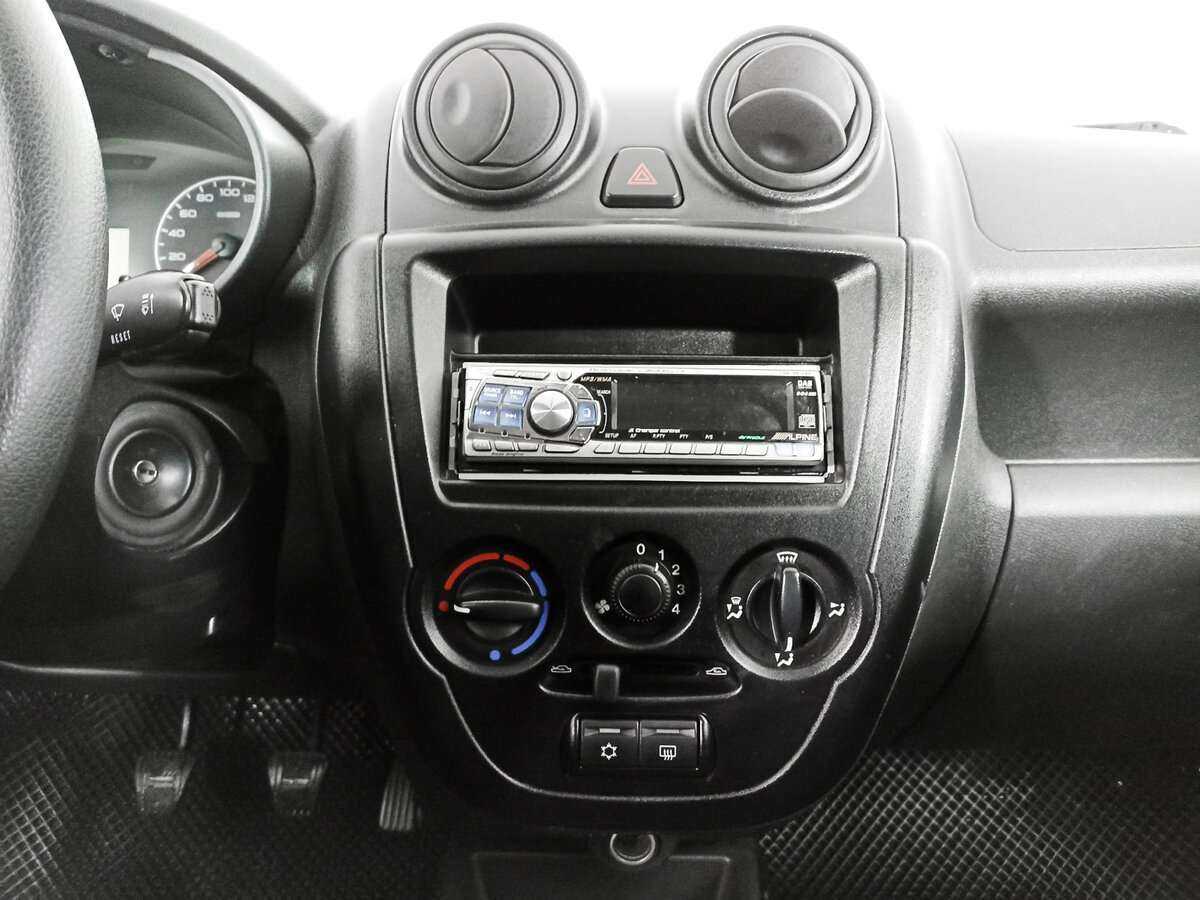 Lada (ВАЗ) Granta б/у, 2018, Механическая. Фото: #12