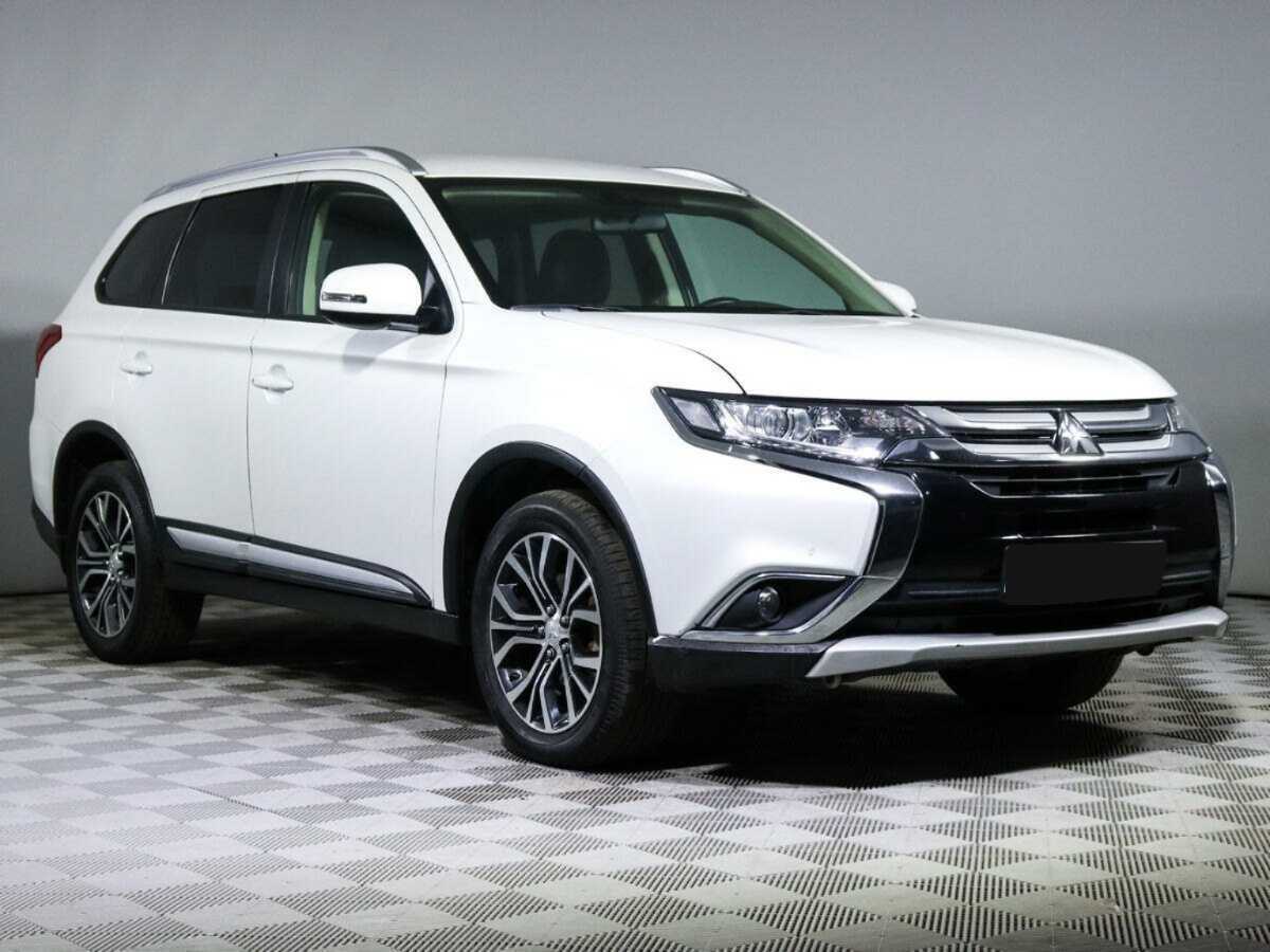 Mitsubishi Outlander б/у, 2016, Вариатор. Фото: #1