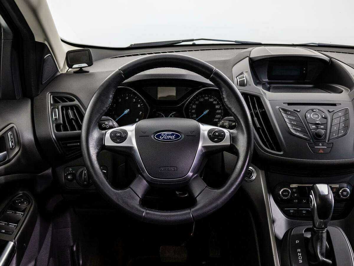Ford Kuga б/у, 2016, Автоматическая. Фото: #11