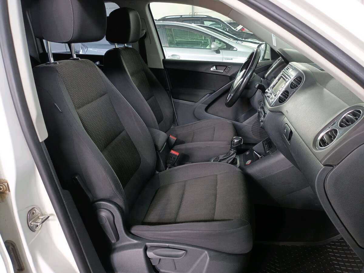 Volkswagen Tiguan б/у, 2013, Автоматическая. Фото: #14