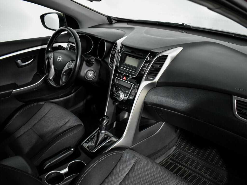 Hyundai i30 б/у, 2013, Автоматическая. Фото: #12