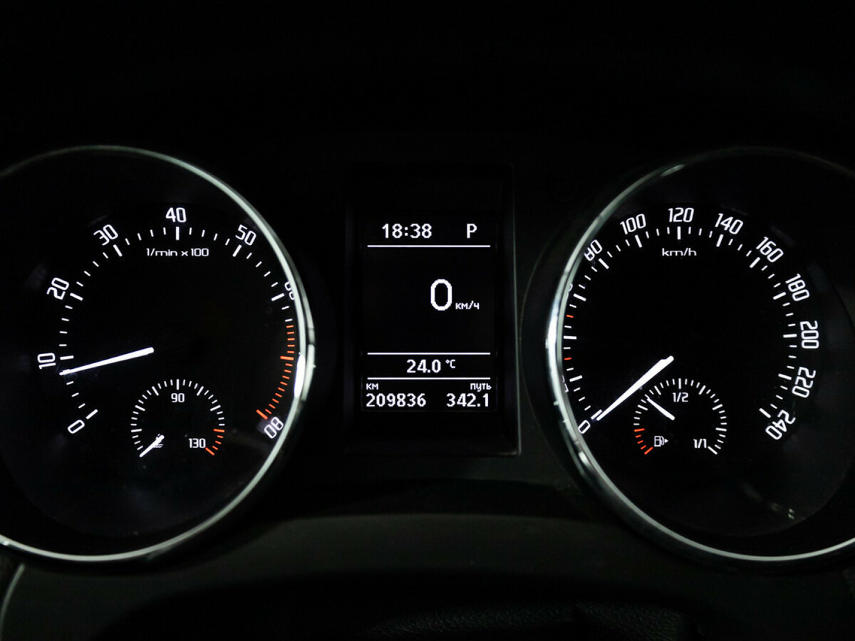 Skoda Yeti б/у, 2015, Автоматическая. Фото: #11