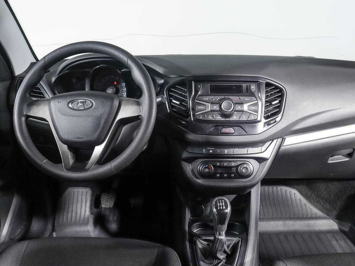 Lada (ВАЗ) Vesta б/у, 2016, Механическая. Фото: #11