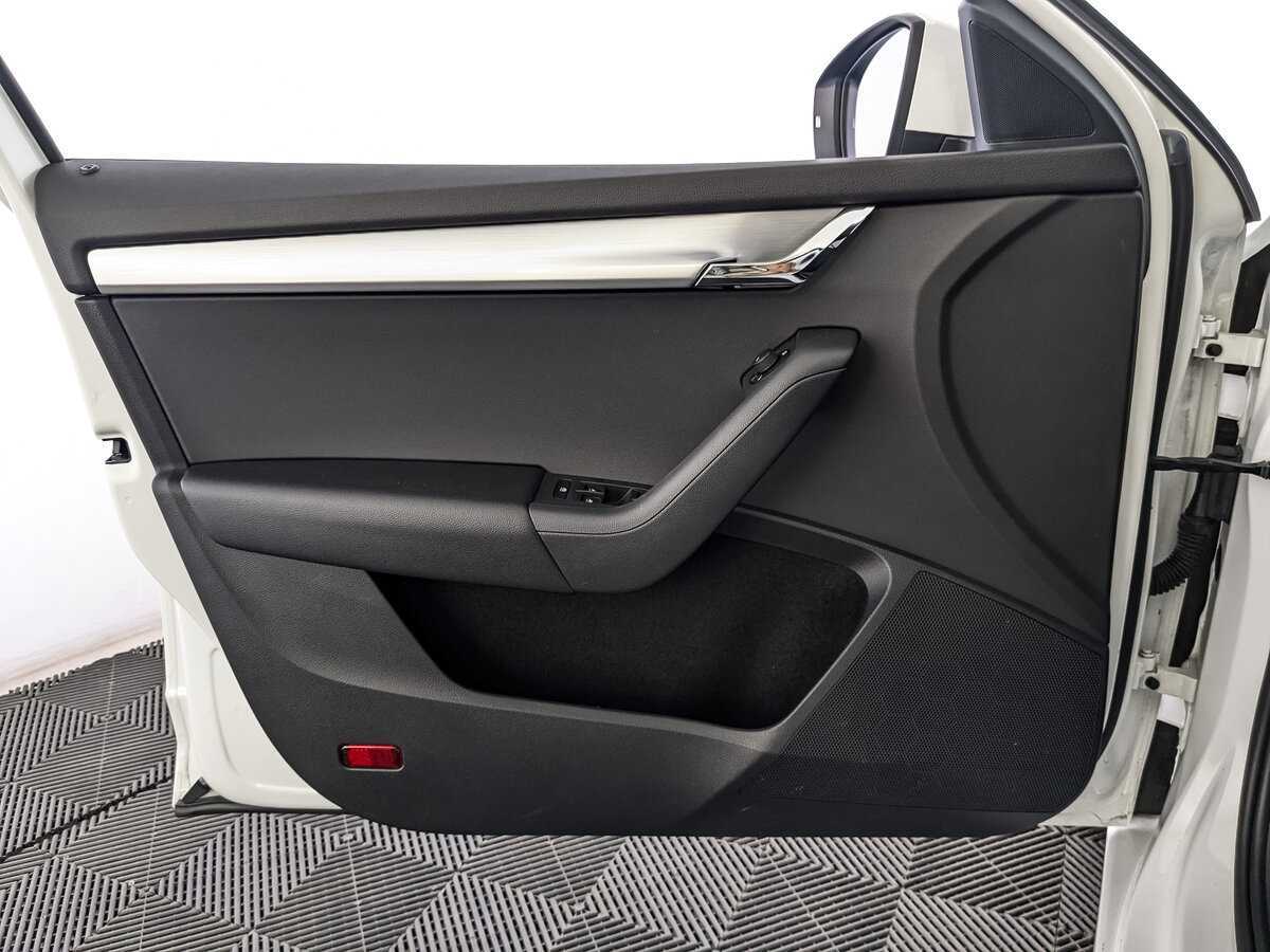 Skoda Octavia б/у, 2019, Механическая. Фото: #14