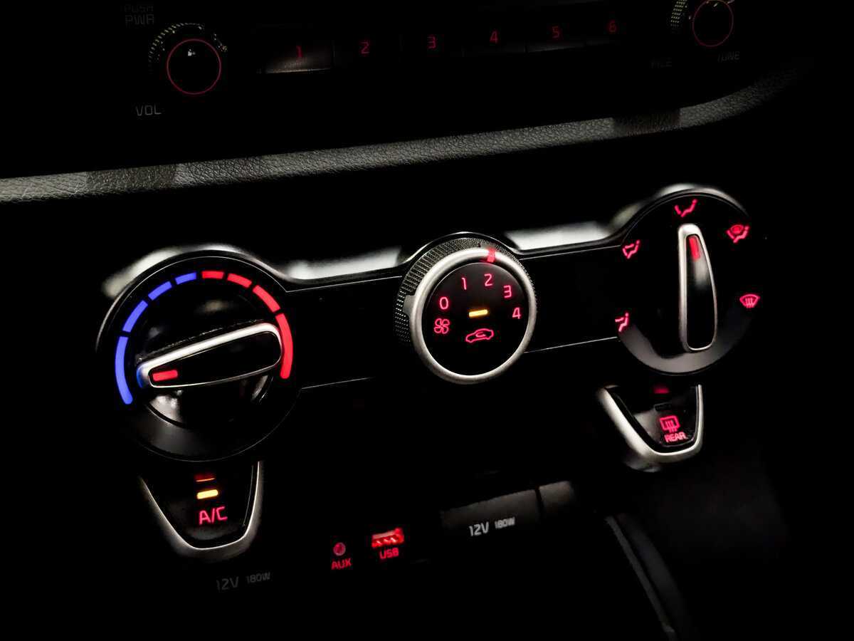 Kia Rio б/у, 2020, Автоматическая. Фото: #22