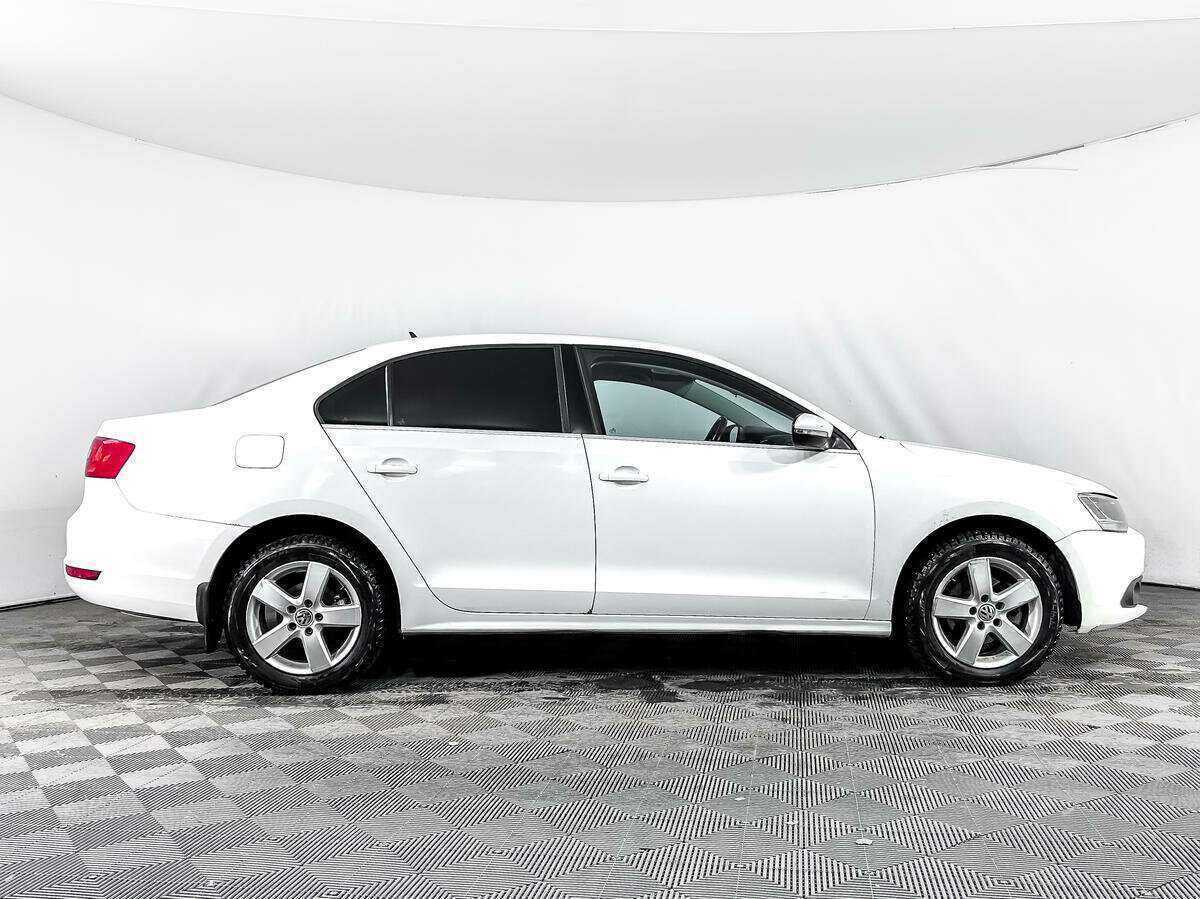 Volkswagen Jetta б/у, 2013, Автоматическая. Фото: #3