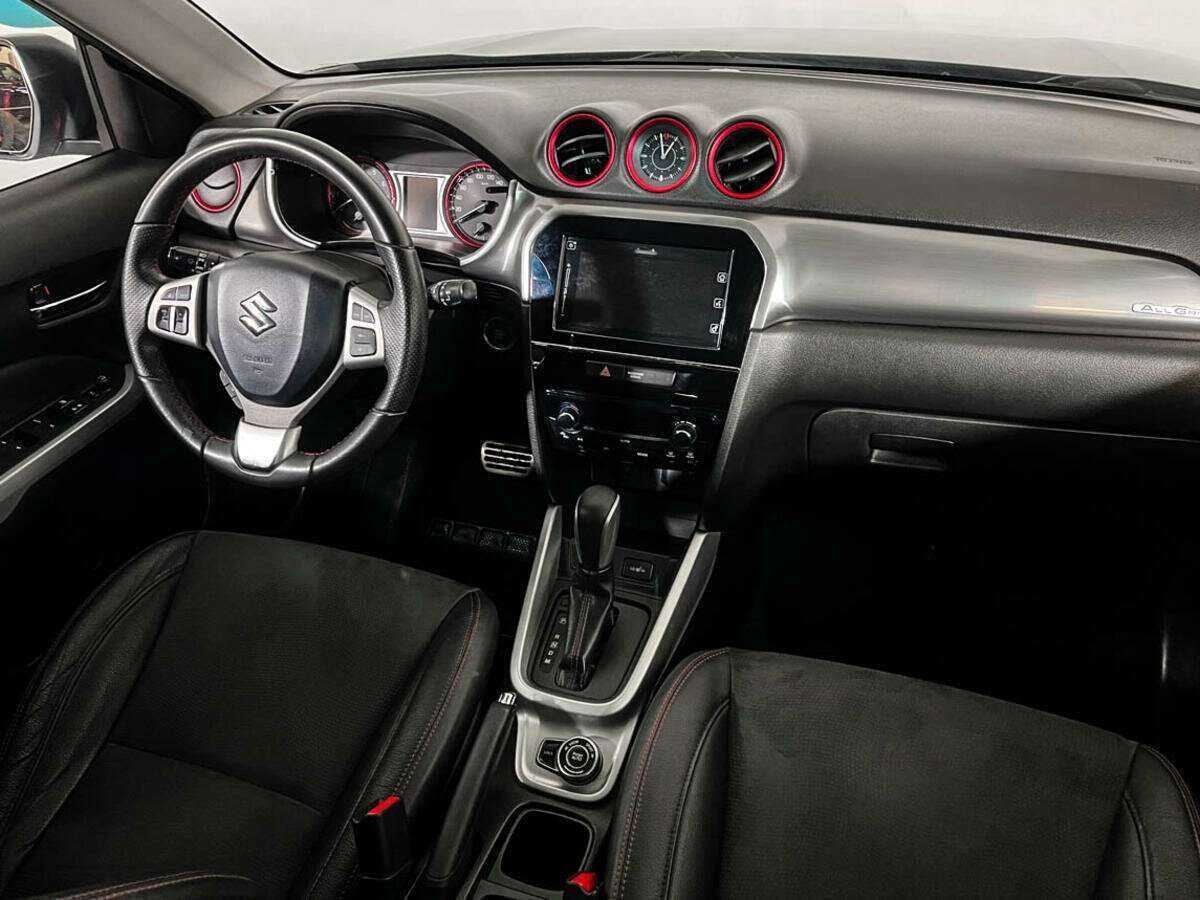 Suzuki Vitara б/у, 2017, Автоматическая. Фото: #7