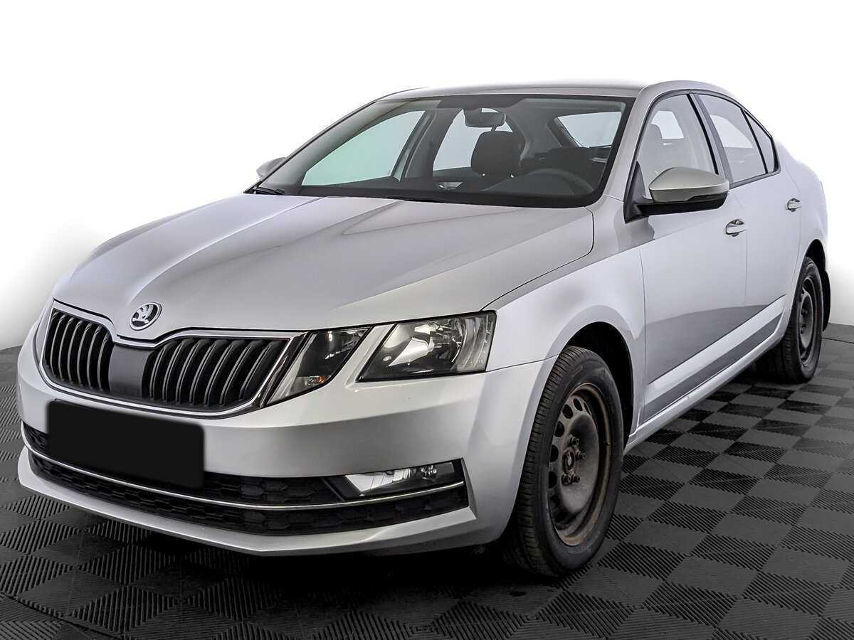 Skoda Octavia б/у, 2018, Роботизированная. Посмотреть фото