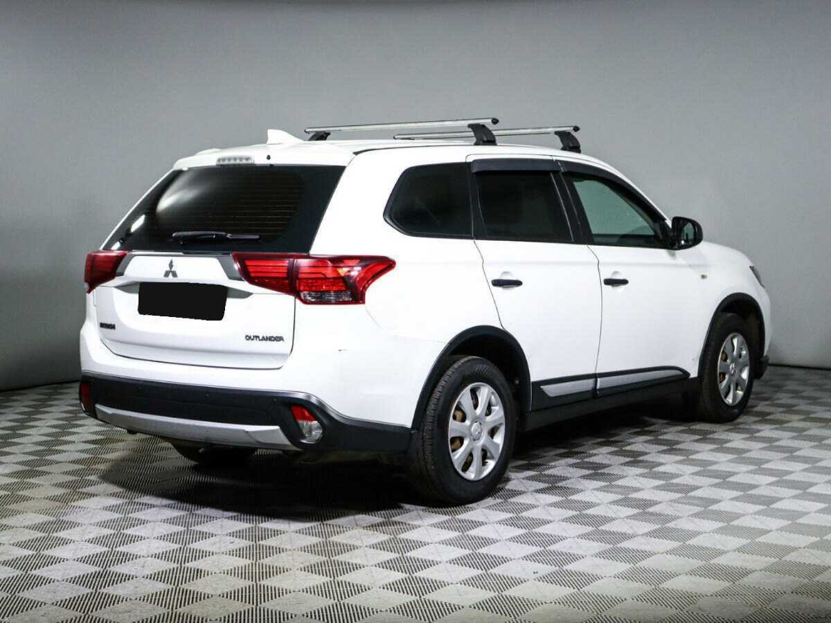 Mitsubishi Outlander б/у, 2018, Вариатор. Фото: #3