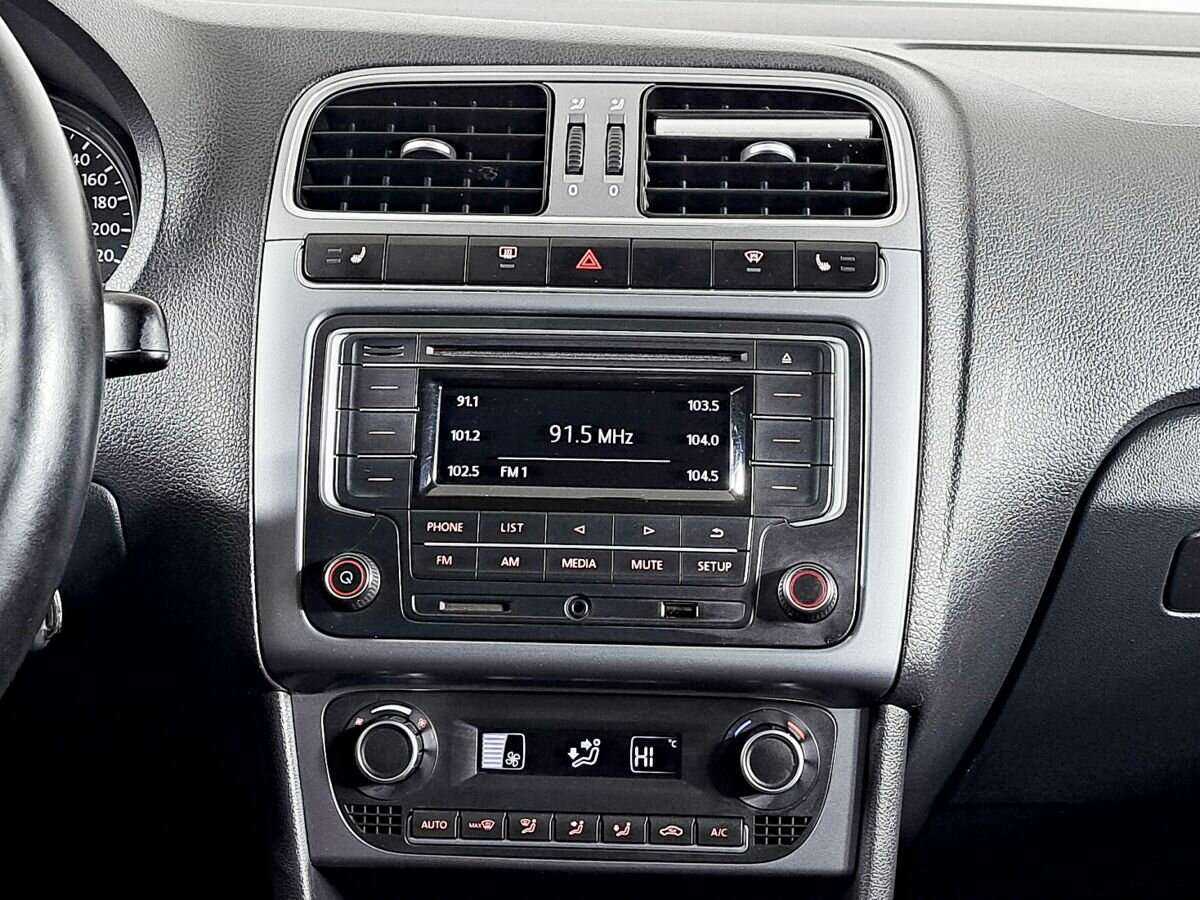 Volkswagen Polo б/у, 2016, Механическая. Фото: #10