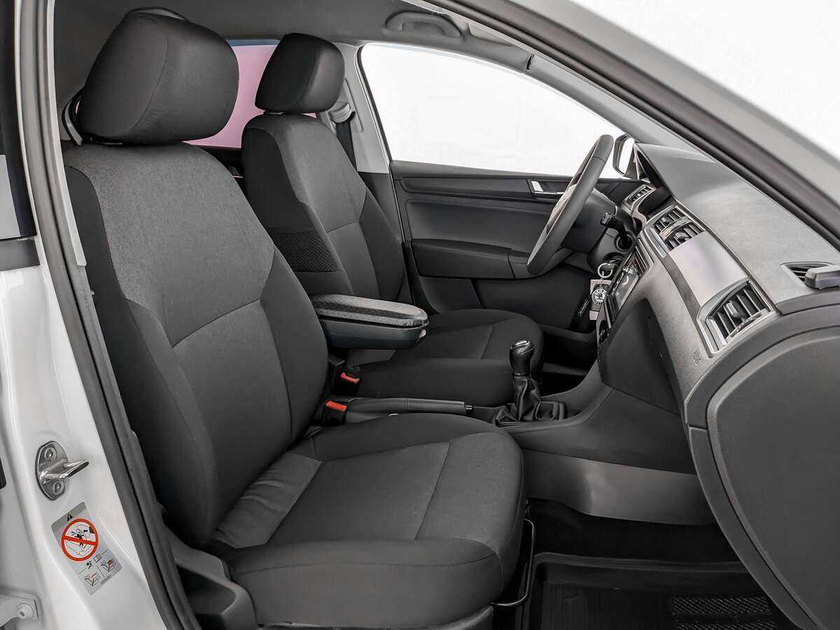 Skoda Rapid б/у, 2017, Механическая. Фото: #18