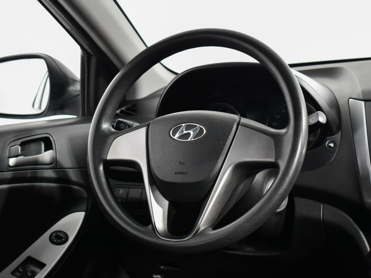 Hyundai Solaris б/у, 2015, Автоматическая. Фото: #13