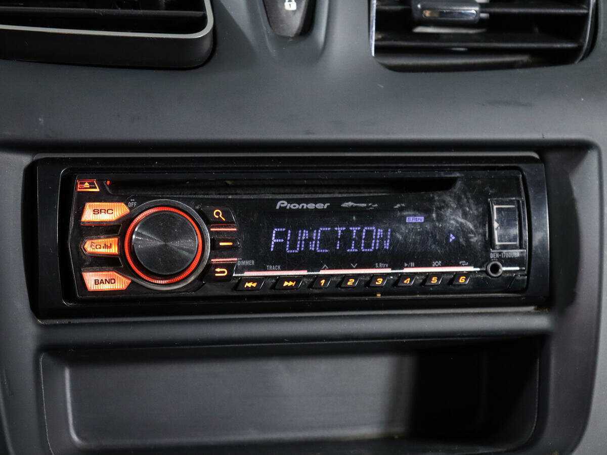 Renault Sandero б/у, 2015, Механическая. Фото: #18