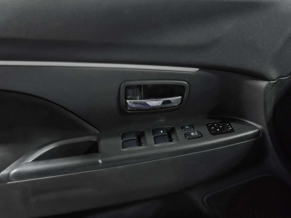 Mitsubishi ASX б/у, 2012, Механическая. Фото: #10