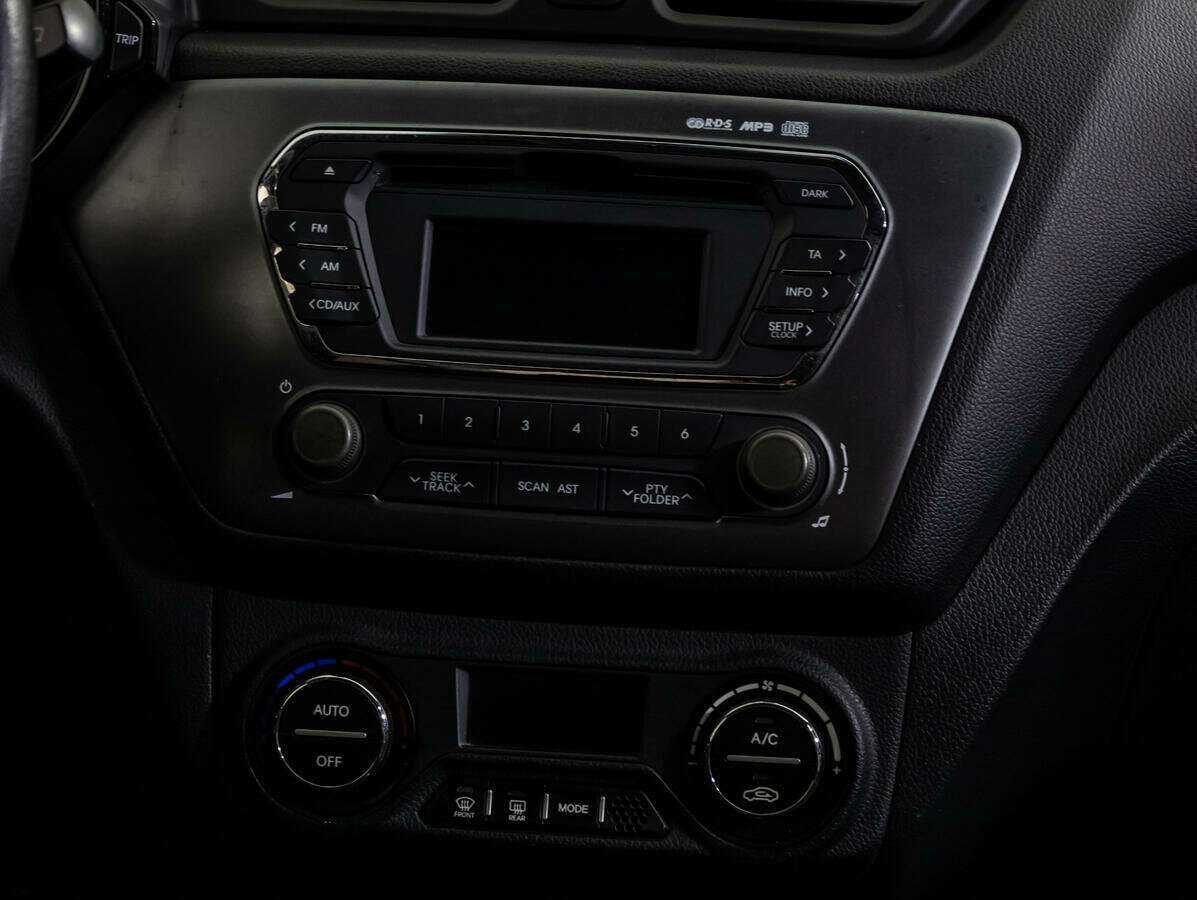 Kia Rio б/у, 2012, Механическая. Фото: #13