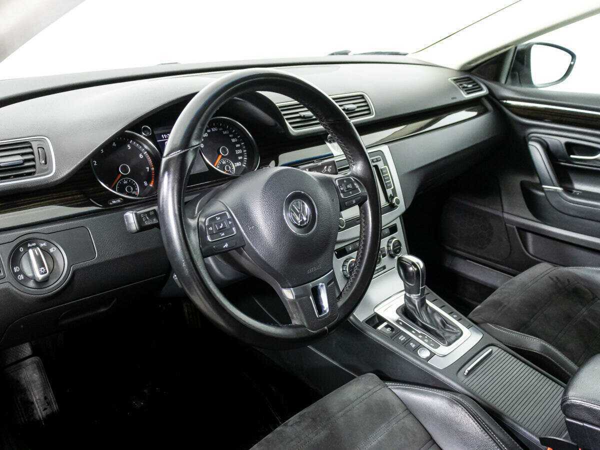 Volkswagen Passat CC б/у, 2013, Роботизированная. Фото: #10