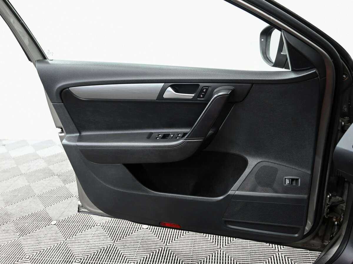 Volkswagen Passat б/у, 2014, Роботизированная. Фото: #7