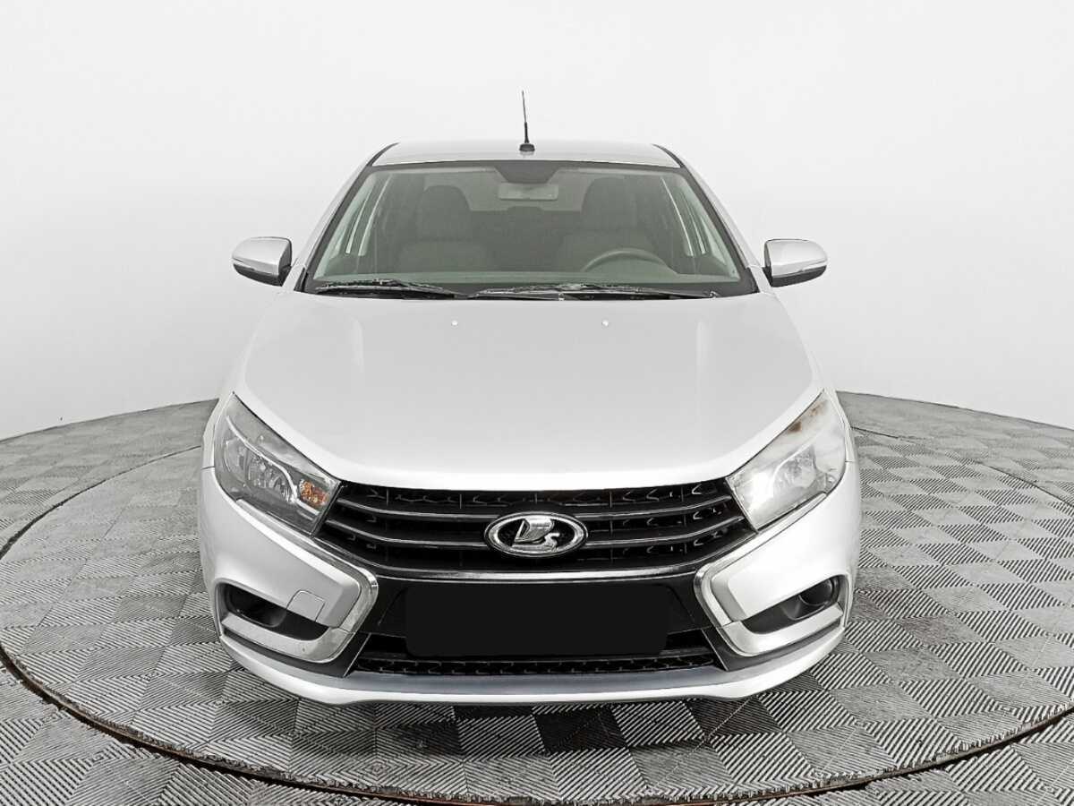 Lada (ВАЗ) Vesta б/у, 2015, Механическая. Фото: #1