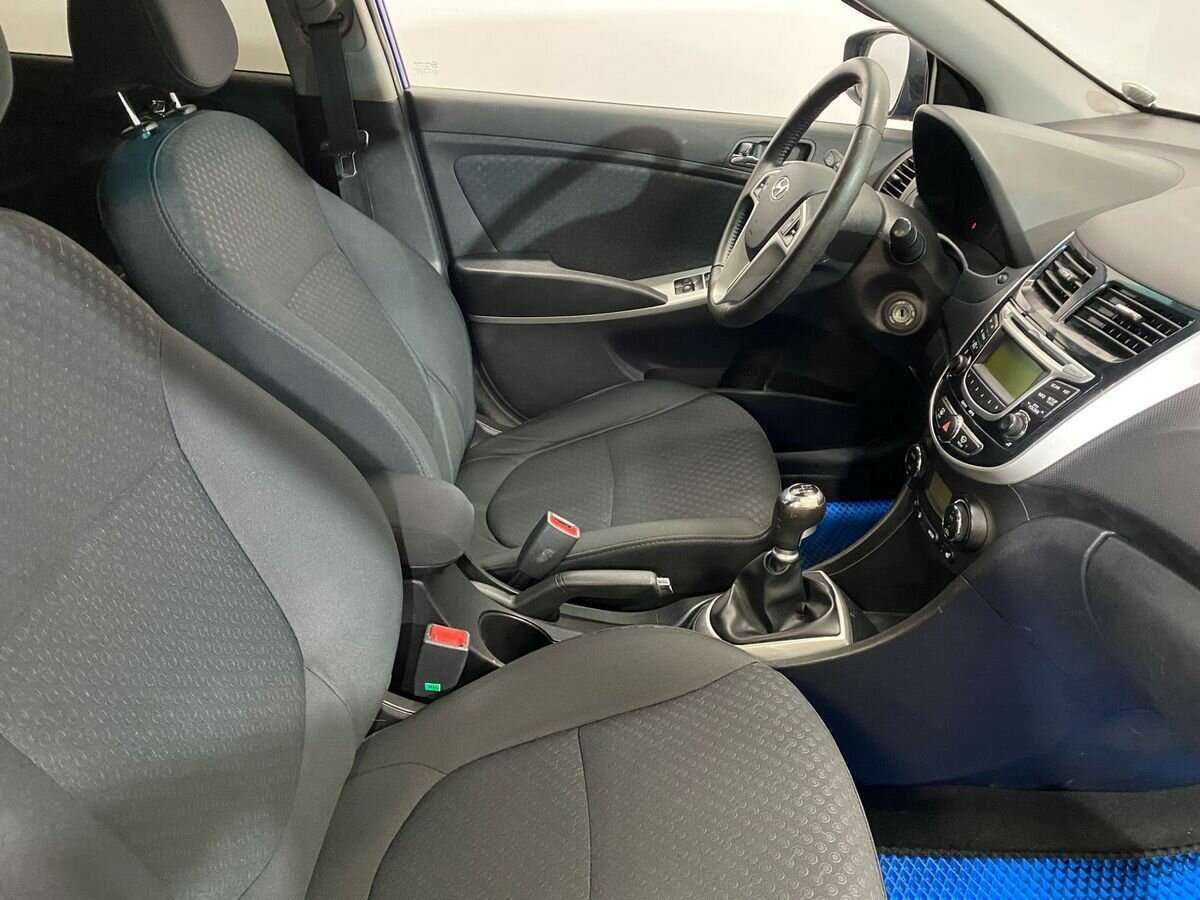 Hyundai Solaris б/у, 2012, Механическая. Фото: #9