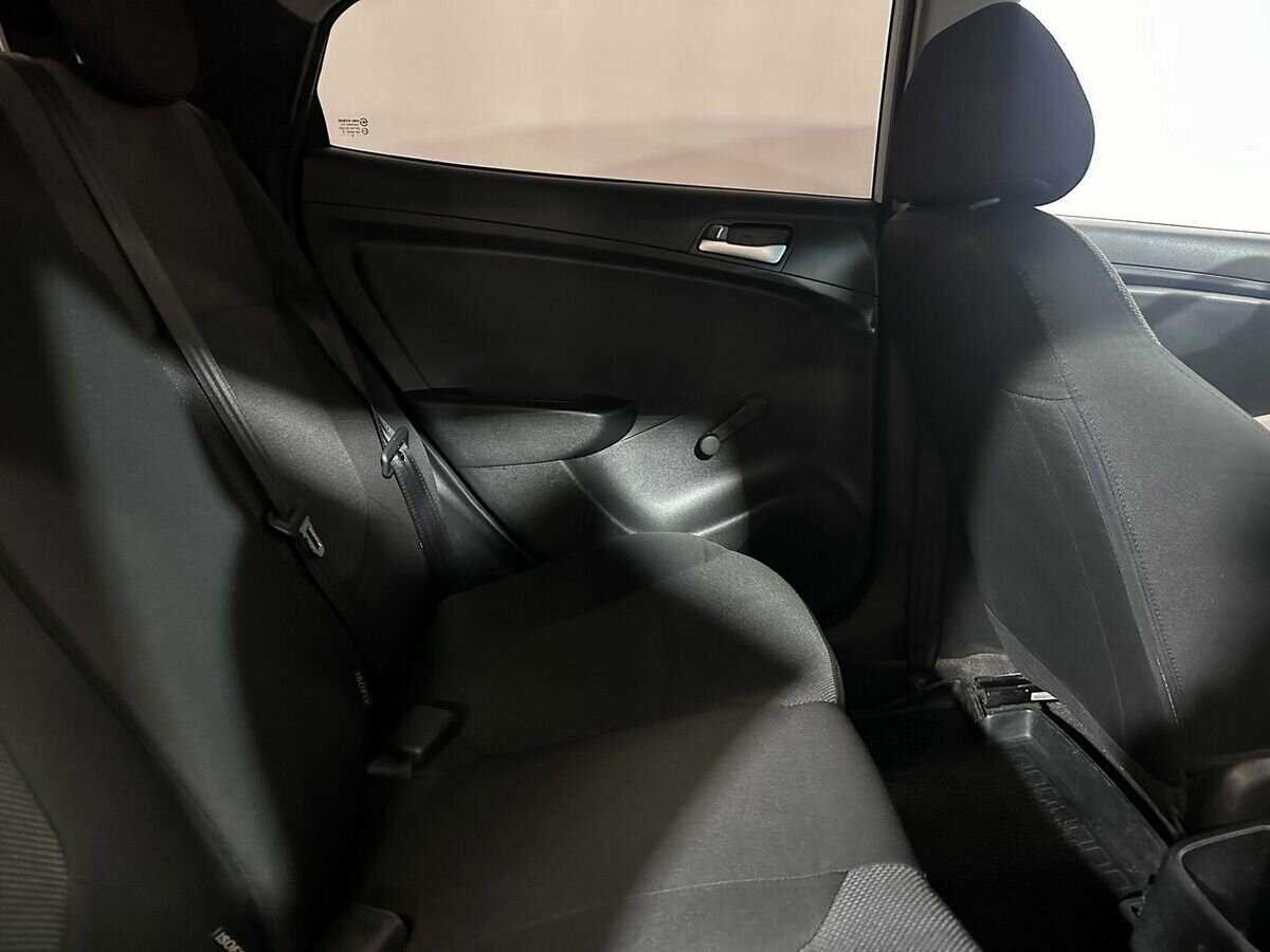 Hyundai Solaris б/у, 2014, Механическая. Фото: #10