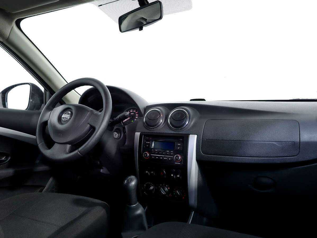 Nissan Almera б/у, 2017, Механическая. Фото: #7