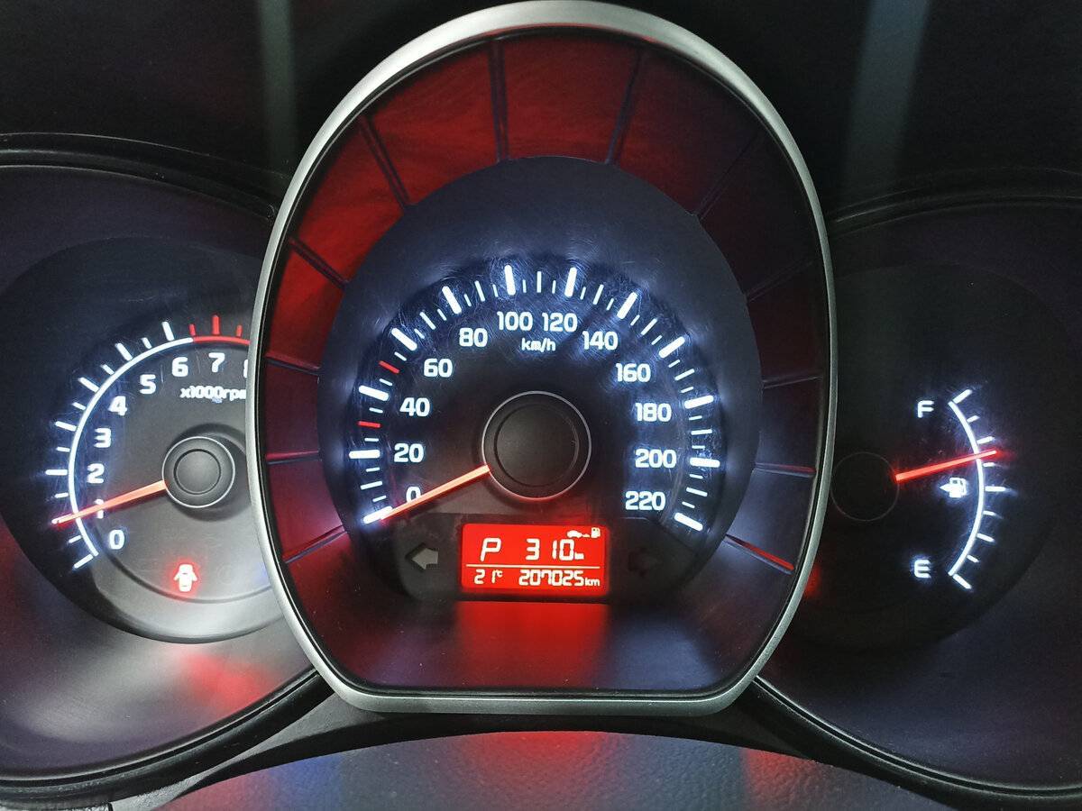 Kia Rio б/у, 2016, Автоматическая. Фото: #12